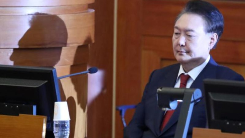 » 3、 尹锡悦一审判无期徒刑据央视新闻消息，韩国法院19日宣布，前总统尹锡悦内乱头目罪罪名成立