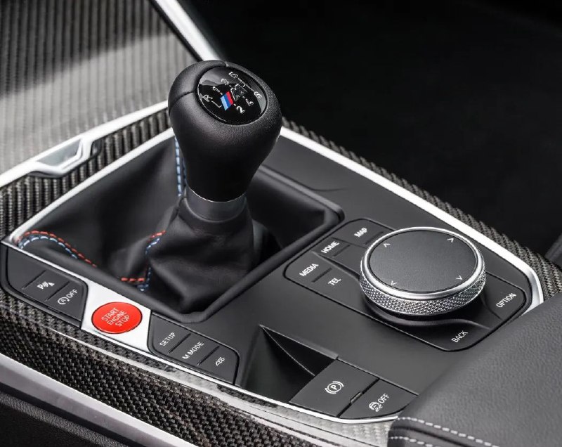 » 2、没人为情怀付钱 宝马高价手动挡计划即将结束据媒体报道，宝马研发部门高管Frank Weber日前在接受外媒采访时表示，宝马M的手动挡产品时日不多