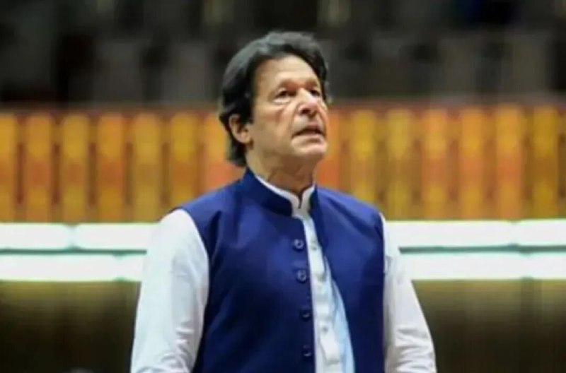 » 1、巴基斯坦前总理伊姆兰·汗及其妻子被判17年监禁总台记者当地时间20日获悉，巴基斯坦联邦调查局（FIA）特别法庭当天作出宣判，巴基斯坦前总理伊姆兰·汗及其妻子因非法出售国礼案被判处17年监禁