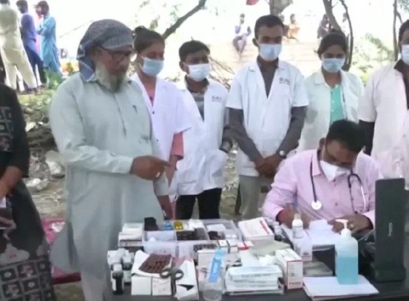 » 6、印度出现不明肺炎类传染病 16人死据多家印度媒体12日报道，从本月初开始，印度西部古吉拉特邦的一个地区出现了一种不知名的疾病，主要症状与肺炎类似