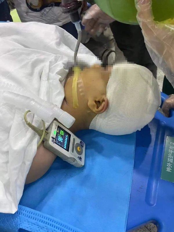 » 9、长沙家长称9岁女儿被老师击打致头骨破碎，教育局、公安已介入9月7日，长沙市岳麓区博才梅溪湖小学有家长反映，其孩子在课堂上被老师伤害致孩子需要进行开颅手术