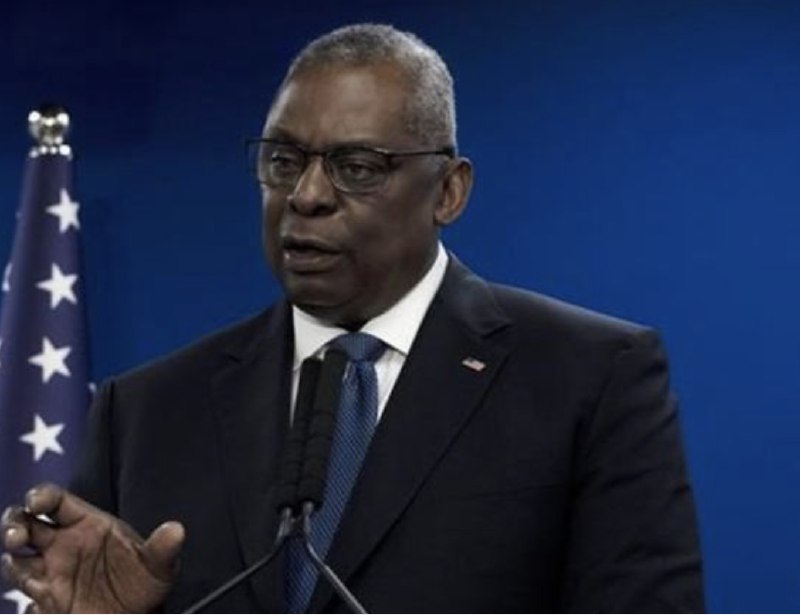 » 8. 美国防长宣布组建一支多国部队在红海护航12月19日，美国国防部长奥斯汀在巴林宣布，美国正在组建一支新的多国部队，以保护在红海过境的船只，使其免受也门胡塞武装控制区发射的无人机和弹道导弹的袭击威胁