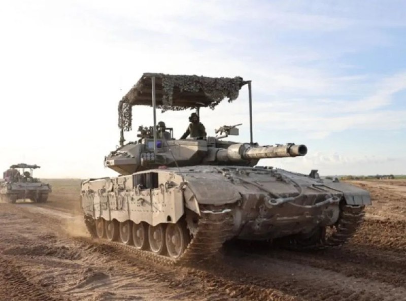 » 3、以色列要求哈马斯做出选择 签协议放人质 否则进攻拉法埃及当地时间26日向以色列派出一支代表团，试图重启中断的加沙地带停火谈判，避免加沙地带南部城市拉法遭受以军地面进攻