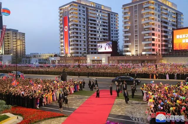 » 13. 金正恩为万套住宅竣工剪彩 称要“把平壤建设成世界一流文明城市”4月16日，金正恩出席平壤和盛地区第二期1万套住宅竣工典礼，并亲自为竣工剪彩