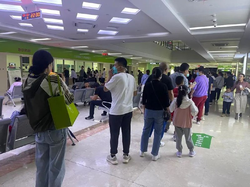 » 8、内蒙古雷雨天气后过敏患者骤增近期，内蒙古自治区等地突发雷暴雨，当地多家医院的过敏性哮喘患者骤增，主要表现为咳嗽、喘息、气促，被诊断为“雷暴哮喘”