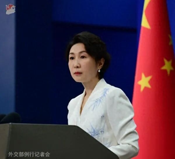 » 1、伊朗官方：政府死了111人当地时间11日，伊朗官方信息称，伊朗全国范围已有111名安全部门人员在近期骚乱期间维持秩序过程中丧生