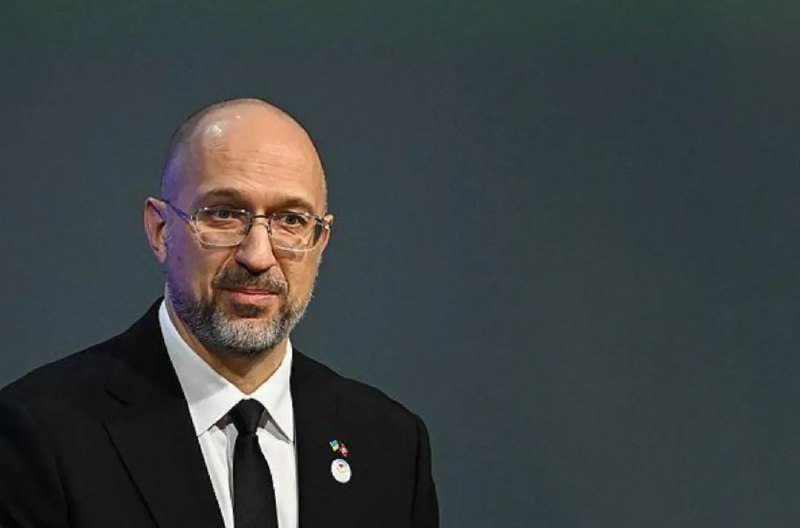 » 5、 乌总理：乌政府批准与美国签署矿产框架协议当地时间2月26日，乌克兰总理什梅加尔宣布，乌政府批准与美国签署矿产框架协议