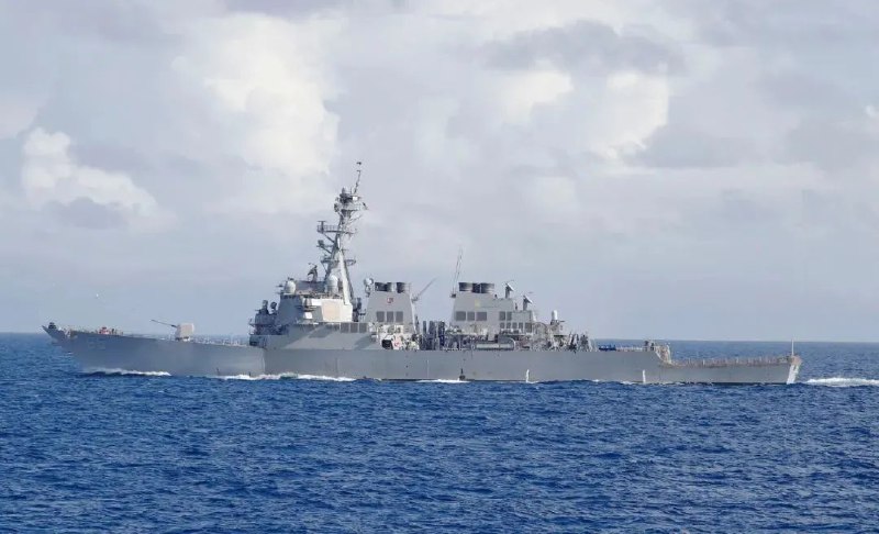 12. 美舰擅闯西沙领海  南部战区海空兵力驱离7月13日，美“本福德”号导弹驱逐舰未经中国政府批准，非法闯入中国西沙领海，中国人民解放军南部战区组织海空兵力进行跟踪监视并予以警告驱离