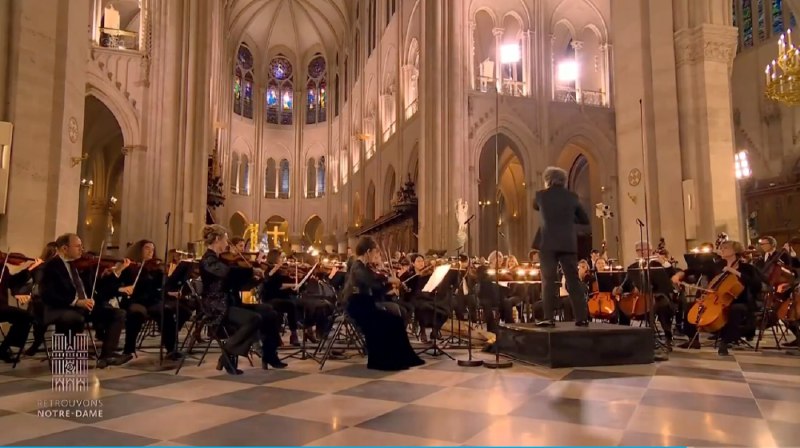 » 8. 巴黎圣母院重新开放五年前，一场大火让巴黎圣母院满目疮痍