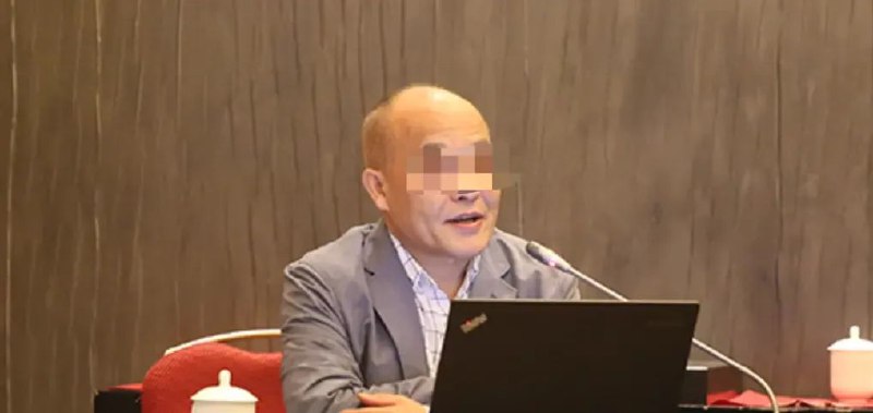 » 3. 人民大学博士生公布切实证据  举报教授性骚扰举报女学生王某称，她自己的导师——人大文学院原党委书记兼副院长、博导王某某于2022年5月21日性骚扰且强制猥亵她，并要求与其发生性关系