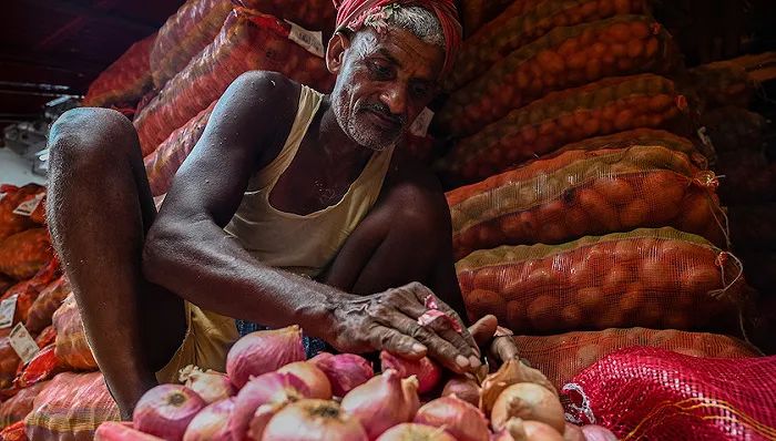 » 10、印度上季度GDP同比增长7.8%，高增长下通胀是大隐忧8月31日晚，印度国家统计局公布了2024财年第一季度的GDP数据