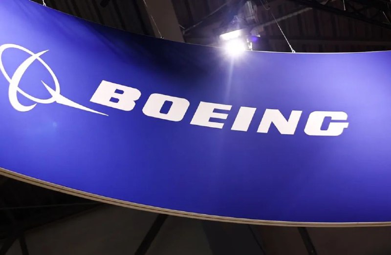 » 3、 波音公司裁员10% 将停产767当地时间10月11日，美国波音公司宣布，计划在全球范围内削减17000个工作岗位，裁员规模达到目前雇员的10%