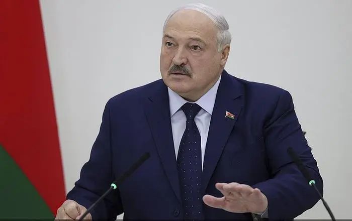 » 4. 卢卡申科宣布以86.82%支持率当选白俄罗斯中央选举委员会当地时间2月3日召开会议，中选委主席卡尔片科公布了1月26日举行的总统选举最终计票结果