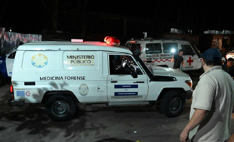 » 11. 洪都拉斯监狱骚乱致41名女性死亡，街头帮派或是幕后黑手6月20日，洪都拉斯一女子监狱发生严重骚乱，造成至少41名女性死亡，其中大部分被烧死、枪杀或刺死，该国总统将暴力事件归咎于在监狱内“掌权”的街头帮派“马拉”