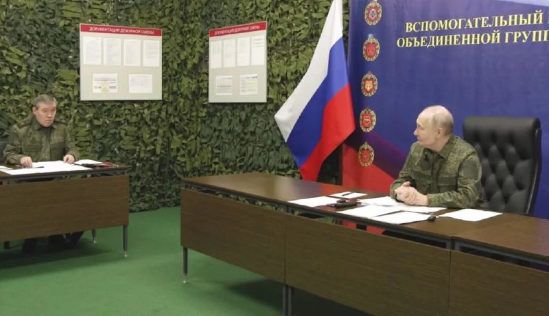 » 6、俄称已控制红军城和沃尔昌斯克当地时间12月1日晚，俄罗斯国防部宣布，俄军已控制顿涅茨克地区红军城（乌克兰称波克罗夫斯克）和（乌克兰哈尔科夫州北部重镇）沃尔昌斯克