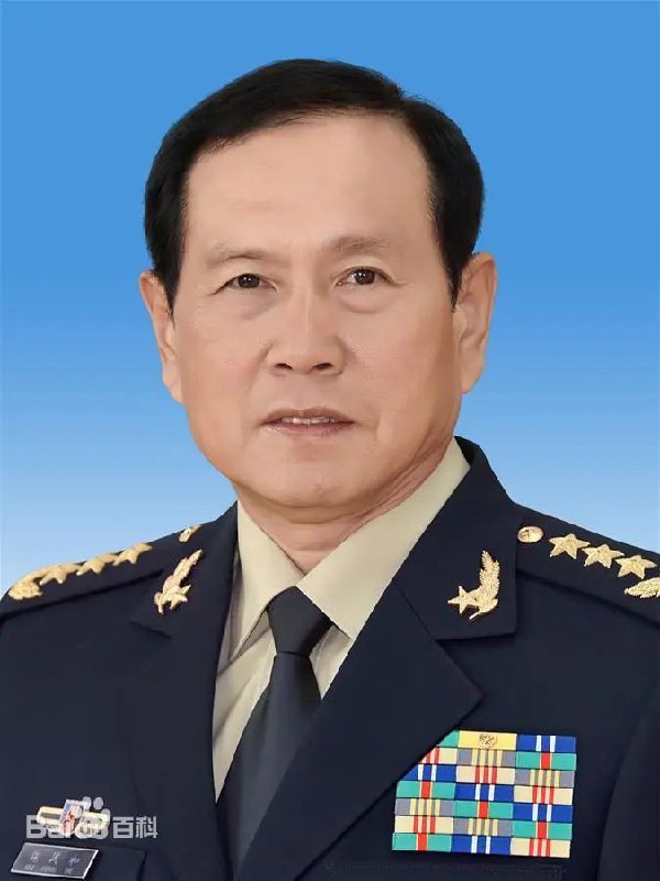 » 2. 两任国防部长倒台 开除党籍 其中一人出身火箭军央视6月27日消息，当天，中共中央政治局会议审议并通过中央军委《关于李尚福问题审查结果和处理意见的报告》，决定给予李尚福开除党籍处分，终止其党的二十大代表资格