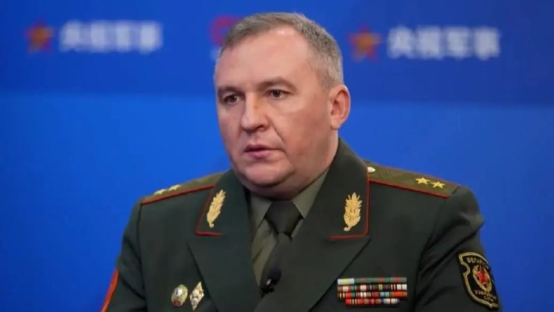 » 11. 白俄罗斯防长谈俄乌冲突：两兄弟打架时，我们就应站他们中间近日，白俄罗斯国防部长赫列宁在第10届北京香山论坛期间接受采访，被问及白俄罗斯在俄乌冲突中扮演怎么的角色时回应称，当两兄弟打架时，第三个兄弟就应站在他们中间