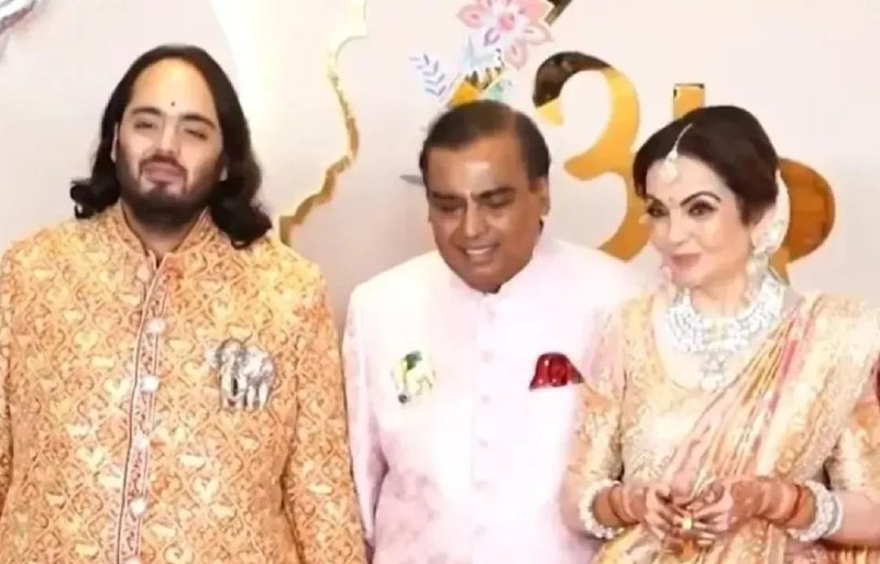 » 6、印度首富小儿子结婚 花费5000亿卢比7月12日，全球各界名流齐聚印度孟买，参加亚洲首富穆克什·安巴尼小儿子阿南特·安巴尼与其未婚妻拉迪卡·麦钱特的豪华婚礼