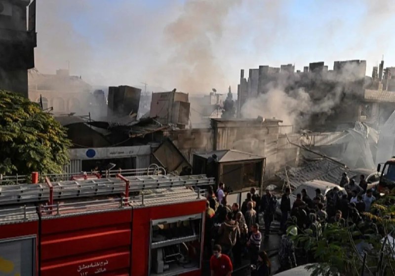 » 7、 叙反对派武装近10年来首次攻入阿勒颇叙利亚军方30日发表声明说，反对派武装在过去几个小时内进入叙北部城市阿勒颇的大部分地区