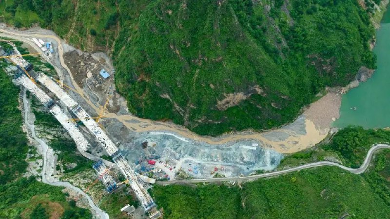 » 9. 四川金阳洪灾致4死48失联后，已有至少5名交建领域高管被查9月4日，四川省纪委监委连续发布多则官员被查消息