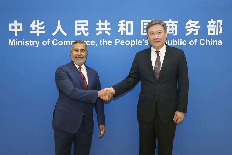 » 5. 商务部长会见美光科技总裁11月1日，商务部部长王文涛会见美光科技公司总裁兼首席执行官桑杰·梅赫罗特拉一行