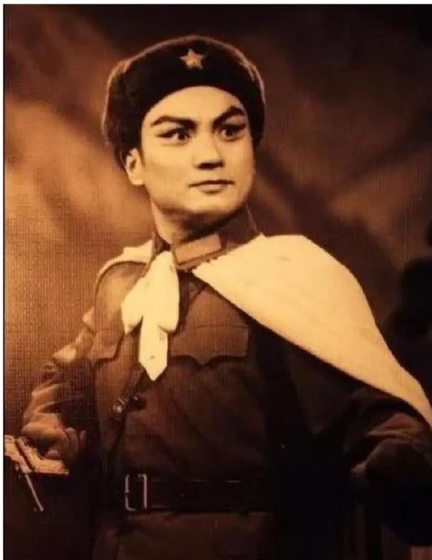 » 1. 杨子荣扮演者童祥苓去世12月2日消息，著名京剧表演艺术家童祥苓，于当天下午在上海瑞金医院去世，享年89岁