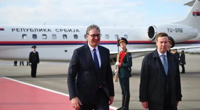 » 7、武契奇已经到达莫斯科 确认参加红场阅兵据塔斯社等媒体报道，塞尔维亚总统武契奇7日称，他不关心别人对他访问俄罗斯的反应