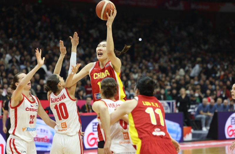 » 6、中国女篮84比74战胜捷克，进入世界杯正赛北京时间3月15日，中国女篮迎来2026年女篮世界杯预选赛的第四个对手捷克女篮