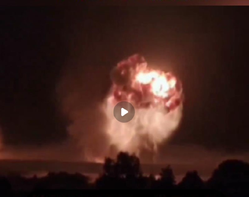 » 15. 莫斯科北方特维尔州大型弹药库被攻击发生大爆炸乌克兰媒体说，乌无人机18日袭击俄罗斯特维尔州一大型导弹弹药库，引发强烈爆炸并起火