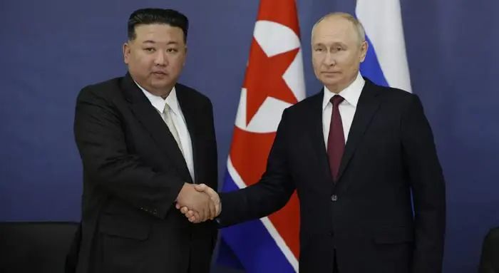 » 7. 俄外交部：已邀请金正恩访俄6月25日，俄罗斯副外长鲁坚科在接受俄罗斯卫星通讯社采访时表示，一旦“所有必要条件”具备和签署各类文件的基础形成，金正恩就将对俄罗斯进行访问