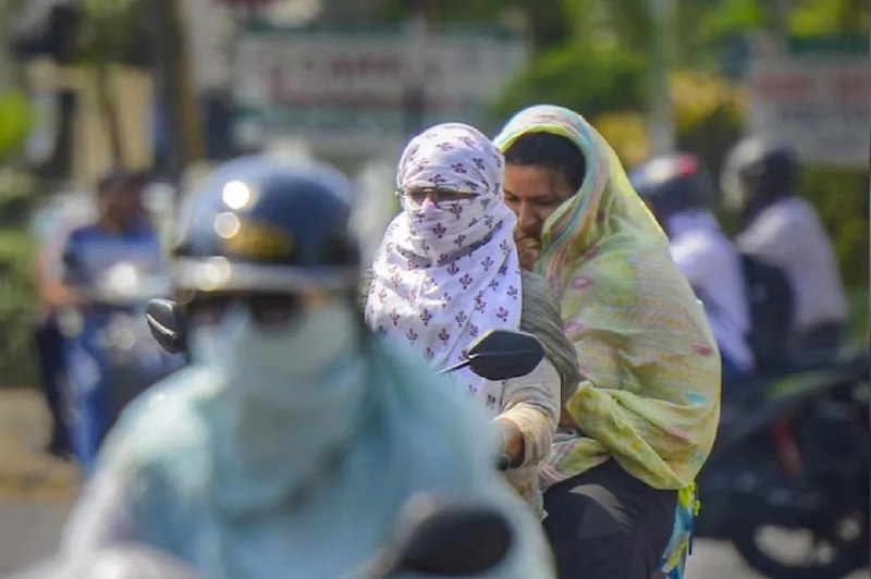 » 8. 新德里气温达到52.3℃，刷新纪录5月29日，印度首都新德里的一个气象观测点记录了今年的最高气温，为52.3摄氏度，为有记录以来的最高气温