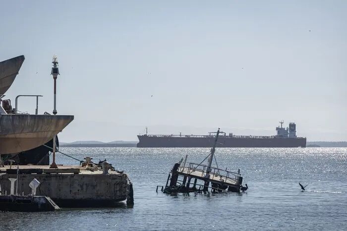 » 5、特朗普：鼓励中国印度来买石油 美国委内瑞拉将分享收益美国总统特朗普当地时间1月31日表示，印度将从委内瑞拉而非伊朗进口石油