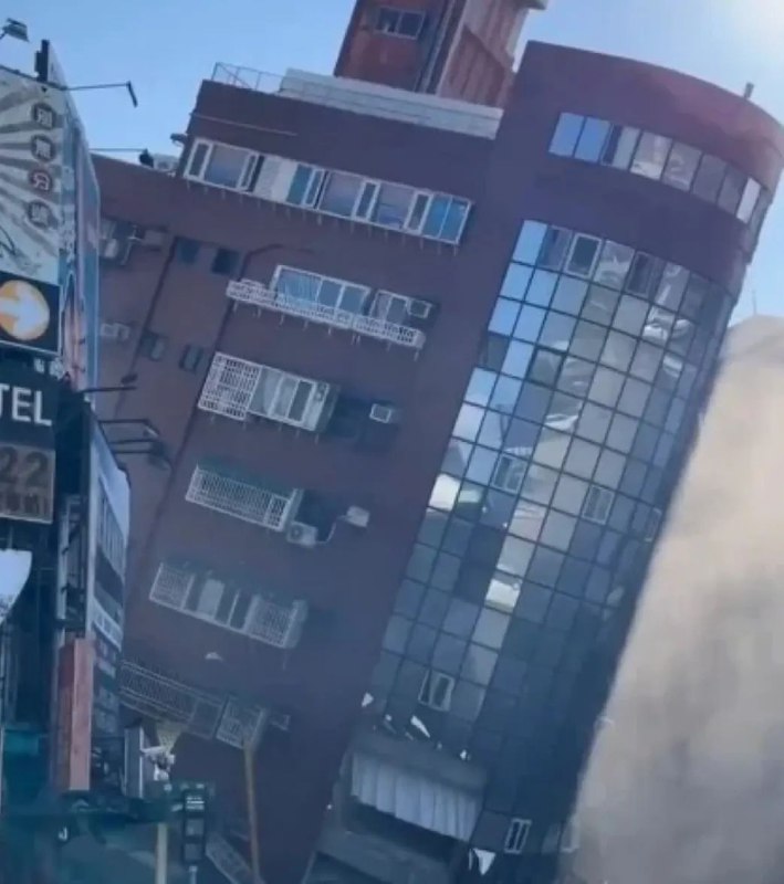 » 3、台湾花莲县海域7.3级地震 10人死亡 56人被困4月3日，台湾花莲县海域发生7.3级地震