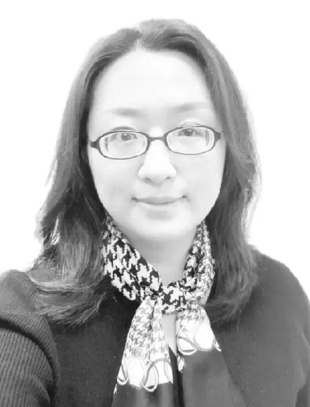 » 9、痛惜！35岁清华选调生逝世12月15日，中国共产党优秀党员、省教育厅职业教育处二级主任科员王卿同志，在南京工作期间突发疾病抢救无效不幸逝世，终年35岁