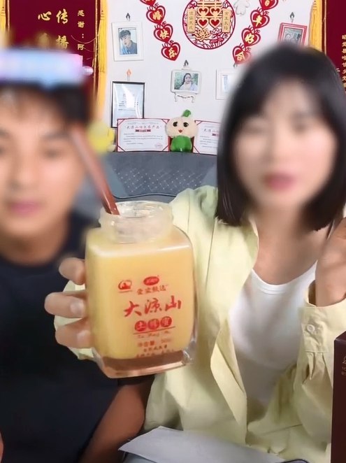 » 6、推销假凉山产品，网红赵灵儿被判刑9月20日，四川省凉山州通报以“曲布”“赵灵儿”为主要代表团队的网红直播带货案，这是凉山警方破获的全省首例“网红经济”乱象专案