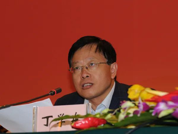 » 5、央行副行长、国家外汇局局长长潘功胜任央行党委书记2023年7月1日下午，中国人民银行召开领导干部会议