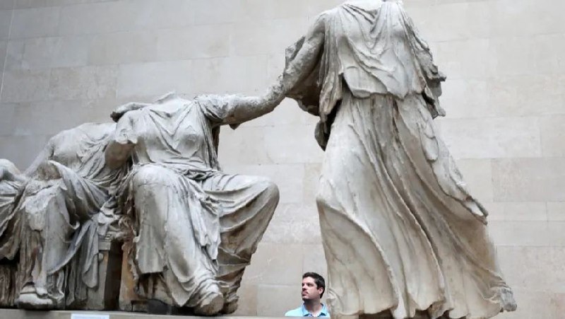 » 7、英国同意将帕特农神庙石雕归还希腊据希腊《每日报》报道，伦敦首次表示愿意将两个多世纪前埃尔金勋爵从帕特农神庙掠夺的大理石雕刻归还希腊，条件是希腊满足一系列条件，如将古希腊艺术品送往伦敦举办临时展览