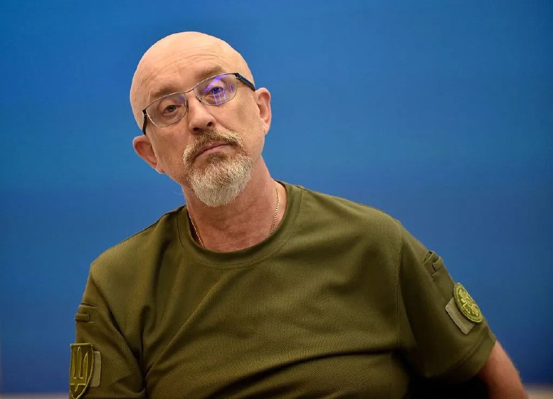 » 10、乌克兰防长换人当地时间9月3日晚，乌克兰总统泽连斯基发表视频讲话，宣布将免去国防部长阿列克谢·列兹尼科夫的职务，并提名乌国有资产基金会负责人鲁斯泰姆·乌梅罗夫（Rustem Umerov）为新任国防部长