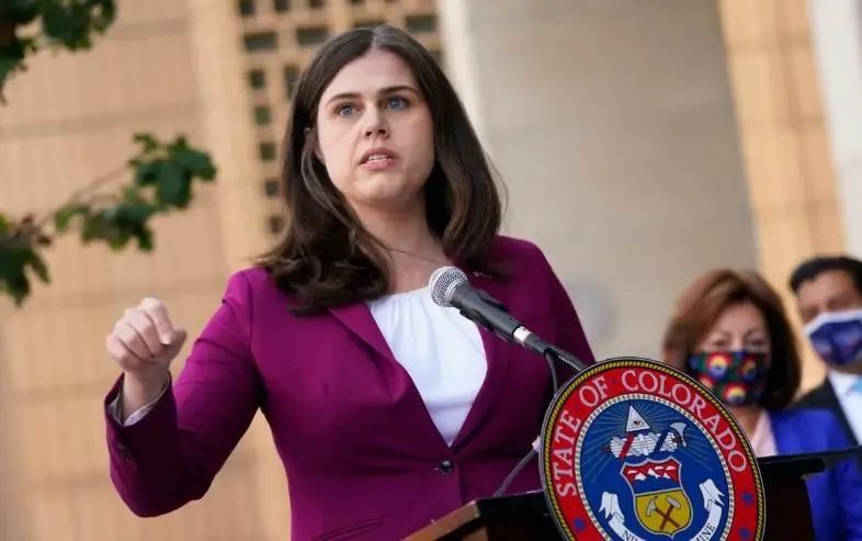 » 9. 美国最高法院全票支持 特朗普可以参加科罗拉多州选举在禁止美国前总统特朗普参加大选上，科罗拉多州率先打响第一枪，不过美国最高法院3月4日推翻了科罗拉多州的禁令，科罗拉多州州务卿格里斯沃尔德（Jena Griswold）对此做出回应