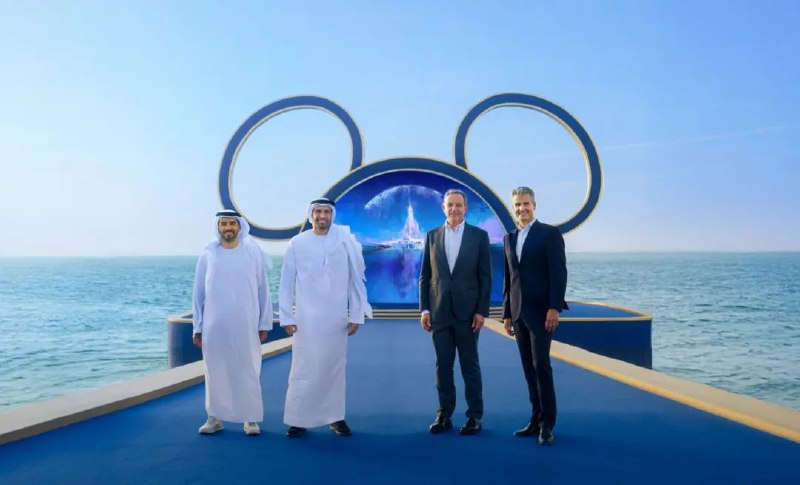 » 10、全球第七个迪士尼公园将设在阿联酋阿布扎比5月7日，华特迪士尼公司首席执行官罗伯特·A．艾格在阿布扎比宣布，全球第七个迪士尼主题公园将落户阿布扎比