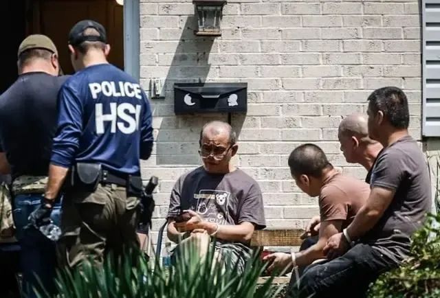 » 4. 福耀玻璃业绩快报：上半年净利润同比增长23.35%福耀玻璃发布业绩快报，2024年上半年，公司合并实现营业收入183.40亿元，同比增长22.01%；归属于上市公司股东的净利润34.99亿元，同比增长23.35%