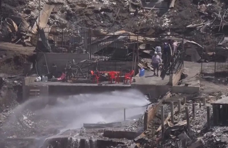 » 8、智利山火131人死亡 300人失踪智利政府部门6日称，截至当天，森林火灾造成131人死亡，仍有300多人生死不明