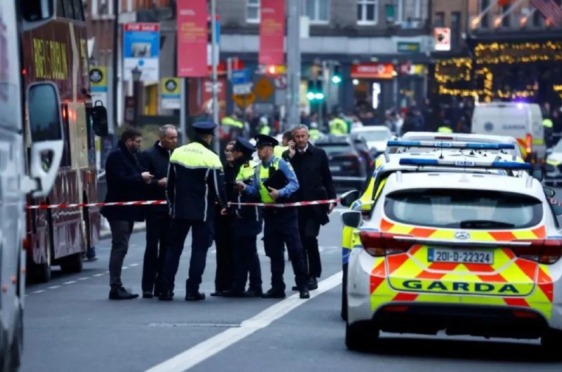 » 16. 爱尔兰首都爆发反移民骚乱11月23日，爱尔兰首都都柏林市中心发生一起持刀袭击事件，导致包括三名儿童在内的五人受伤