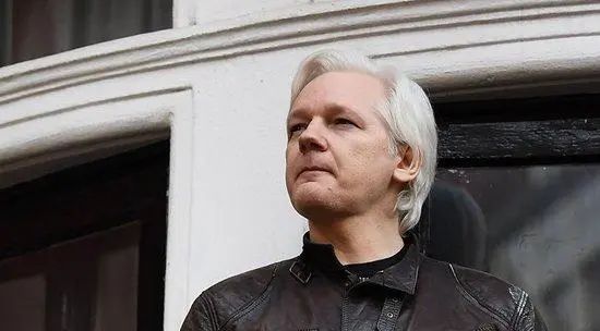 » 9. 阿桑奇已从英国监狱获释，飞往澳大利亚“维基揭秘”网站24日通过社交媒体披露，该网站创始人阿桑奇已从英国监狱获释，飞往澳大利亚