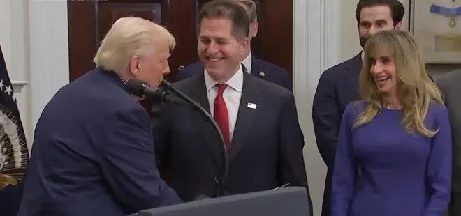 » 4、戴尔创始人捐62亿美元，2500万儿童出生即得到250美元特朗普账户据红星新闻报道，当地时间2日，美国白宫宣布，将为未满18岁的美国儿童开设“特朗普账户”，而在2025-2028年间出生的宝宝还将额外获得美国财政部1000美元的注资