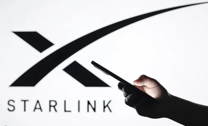 » 7、伊朗立法禁止使用“星链”互联网服务据伊朗学生通讯社（ISNA）6月29日报道，伊朗伊斯兰议会已通过一项新立法，对未经许可使用电子通讯工具，包括使用马斯克旗下SpaceX公司运营的“星链”卫星互联网服务将被定为犯罪行为，违者可能面临罚款、鞭刑或最高两年的监禁