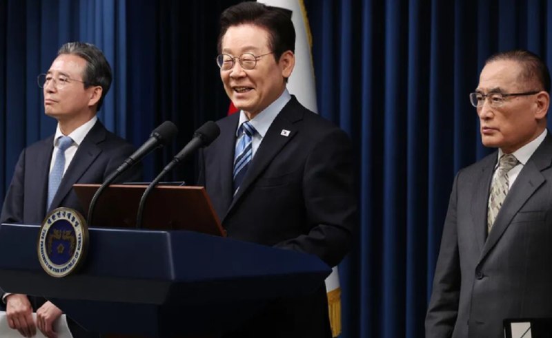 » 7、 韩国总统李在明确定 美韩国合建核潜艇11月14日，韩国总统李在明宣布，韩国和美国就确定关税及安保协商达成一致，韩美一致同意推进韩国建造核潜艇