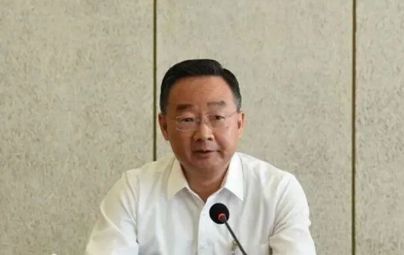 » 1、中国农业部长唐仁健倒台农业农村部党组书记、部长唐仁健涉嫌严重违纪违法，目前正接受中央纪委国家监委纪律审查和监察调查