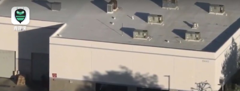 » 4. 洛杉矶金库被盗，3000万现金失踪据香港《南华早报》网站4月4日报道，一名洛杉矶的警员3日表示，盗贼在复活节当天闯入位于圣费尔南多河谷的一个存放现金的场所，偷走了3000万美元，成为洛杉矶史上最大现金窃案之一