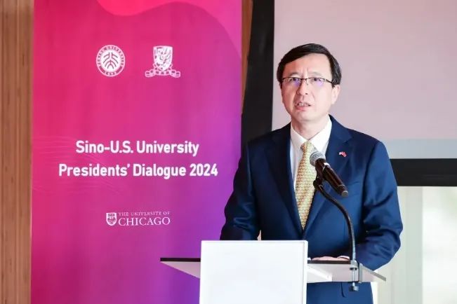 » 6. 教育部副部长陈杰访问美国  谈高等教育合作9月21日至25日，教育部副部长陈杰率团访问美国